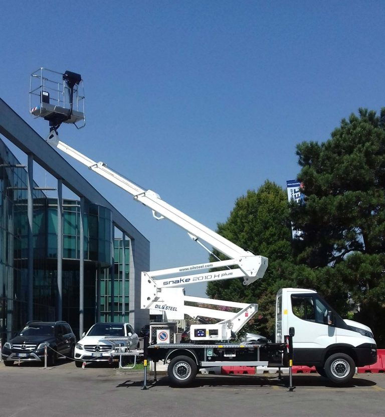 Snake 2010 H Plus sur Iveco Snake 2010 H Plus sur Iveco